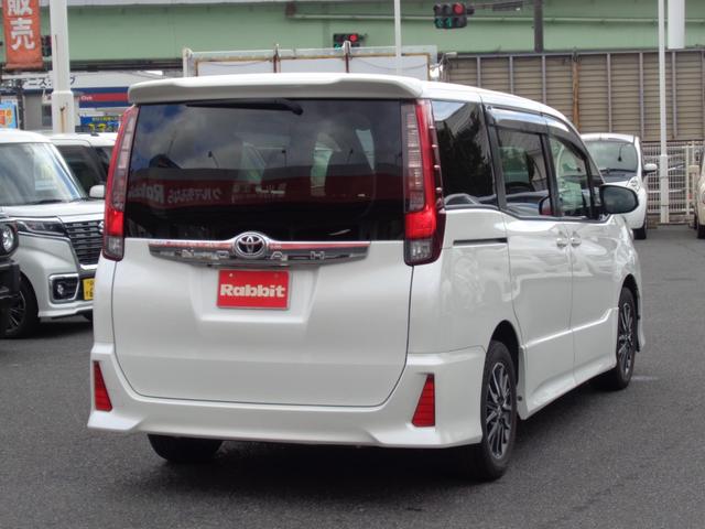 ノア Ｓｉ　９ｉｎナビ／フルセグ／１１型フリップダウンモニター／７人乗り／Ｂｌｕｅｔｏｏｔｈ／バックカメラ／ＤＶＤ再生／両側パワースライドドア／ドラレコ（9枚目）