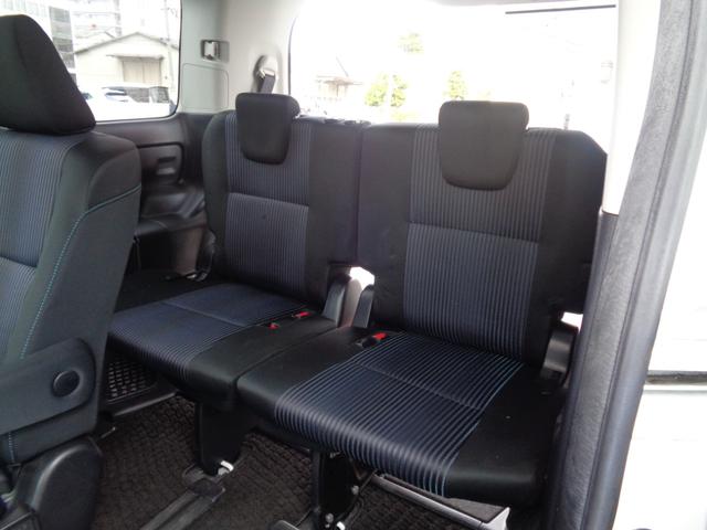 ノア Ｓｉ　９ｉｎナビ／フルセグ／１１型フリップダウンモニター／７人乗り／Ｂｌｕｅｔｏｏｔｈ／バックカメラ／ＤＶＤ再生／両側パワースライドドア／ドラレコ（17枚目）