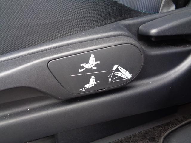 ノア Ｓｉ　９ｉｎナビ／フルセグ／１１型フリップダウンモニター／７人乗り／Ｂｌｕｅｔｏｏｔｈ／バックカメラ／ＤＶＤ再生／両側パワースライドドア／ドラレコ（34枚目）