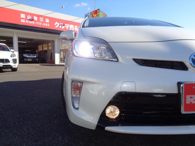 プリウス Ｓ　／スマートキー／プッシュスタート／純正ナビ／フルセグ／バックカメラ／ＨＩＤヘッドライト／ＥＴＣ／ドラレコ前後／ユーザー買取／禁煙車（4枚目）