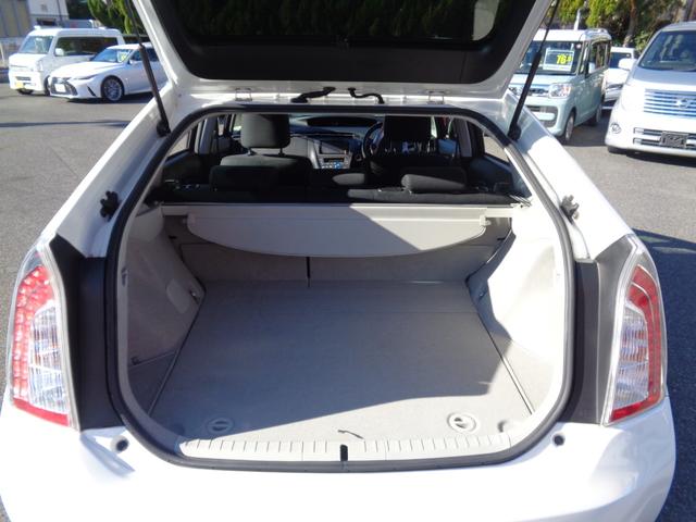 プリウス Ｓ　／スマートキー／プッシュスタート／純正ナビ／フルセグ／バックカメラ／ＨＩＤヘッドライト／ＥＴＣ／ドラレコ前後／ユーザー買取／禁煙車（15枚目）