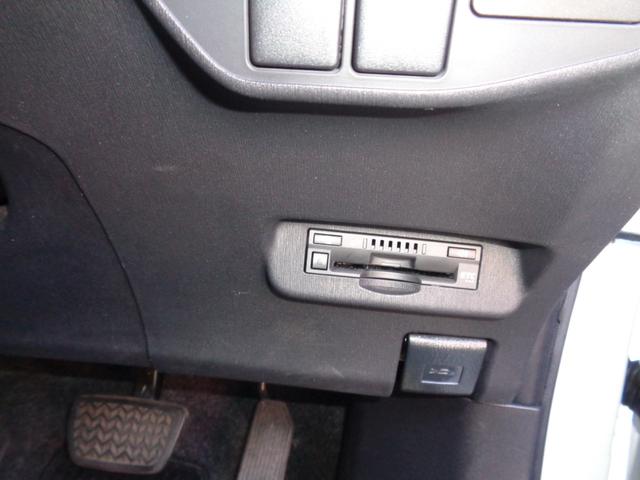 プリウス Ｓ　／スマートキー／プッシュスタート／純正ナビ／フルセグ／バックカメラ／ＨＩＤヘッドライト／ＥＴＣ／ドラレコ前後／ユーザー買取／禁煙車（34枚目）