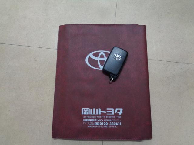 プリウス Ｓ　／スマートキー／プッシュスタート／純正ナビ／フルセグ／バックカメラ／ＨＩＤヘッドライト／ＥＴＣ／ドラレコ前後／ユーザー買取／禁煙車（43枚目）