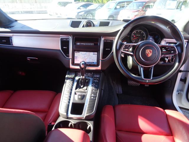 マカン マカン　ターボ　エントリー＆ドライブ・スポーツクロノ・アルカンターラルーフ・ＰＡＳＭ・純ＨＤＤナビＴＶ・Ｓ，Ｂカメラ・ＢＴ・赤革・Ｐシート・シートヒーター・ＢＯＳＥ・Ｐバックドア・前後ドラレコ・ＥＴＣ（28枚目）