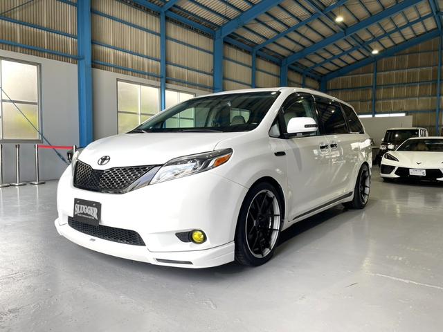 シエナ XLE 新車並行輸入車/実走行/BC Forged 鍛造ホイール/BC RACING 車高調/デジタルインナーミラー/ディスプレイオーディオ/FRエアロ/サンルーフ/レザーシート/電動格納ミラー/キーレス(3枚目)