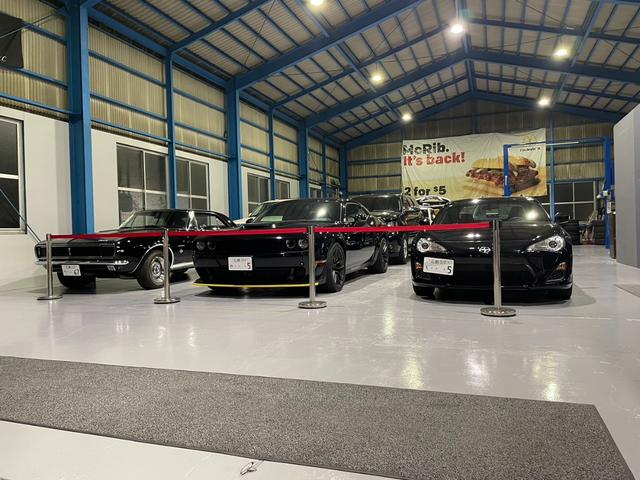 エクスプローラー ＸＬＴ　エコブースト　エクスクルーシブ　ディーラー車／パノラマサンルーフ／ＡＬＰＩＮＥ後席モニター／レザーシート／純正オプションＳＤナビ，ＴＶ／ブラインドスポット／クルーズコントロール／ＦＳＲカメラ／シートヒーター／コーナーセンサー／ＥＴＣ（26枚目）