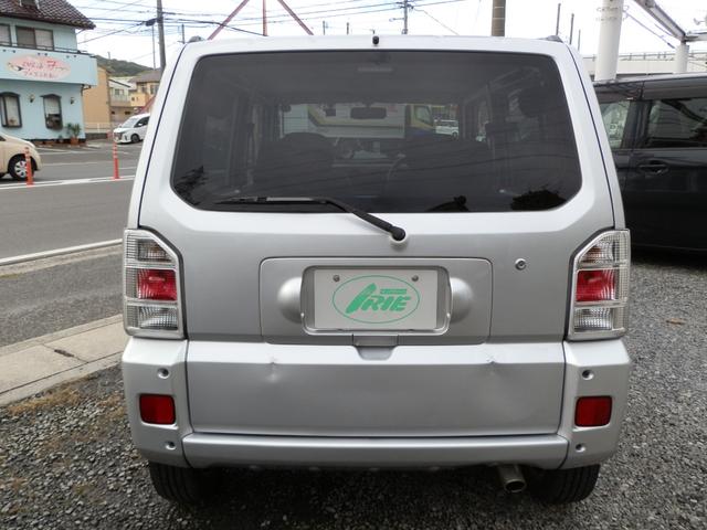 ネイキッド ターボＧ　５速マニュアル　ナビ　Ｂｌｕｅｔｏｏｔｈ　ドライブレコーダー　タイミングベルト交換済み　キーレス　電動格納ミラー　純正アルミホイール（4枚目）