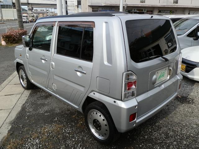 ネイキッド ターボＧ　５速マニュアル　ナビ　Ｂｌｕｅｔｏｏｔｈ　ドライブレコーダー　タイミングベルト交換済み　キーレス　電動格納ミラー　純正アルミホイール（9枚目）