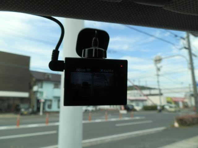 ネイキッド ターボＧ　５速マニュアル　ナビ　Ｂｌｕｅｔｏｏｔｈ　ドライブレコーダー　タイミングベルト交換済み　キーレス　電動格納ミラー　純正アルミホイール（14枚目）