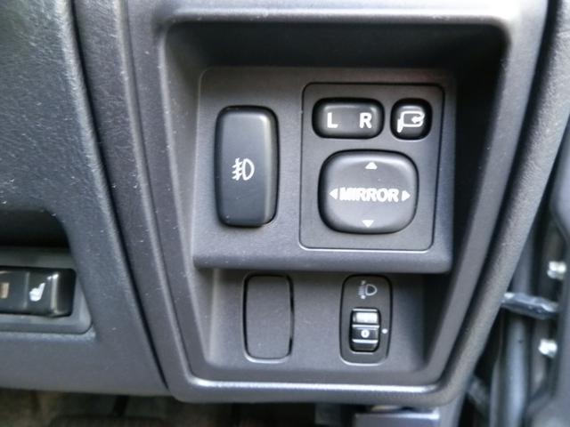 キックス ＲＸ　４ＷＤ　ターボ　ナビＴＶ　禁煙車　キーレス　シートヒーター　電動格納ミラー　フォグランプ　純正アルミホイール（18枚目）