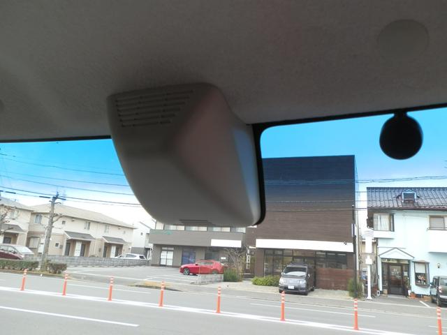 タント カスタムＲＳ　トップエディションＳＡＩＩ　ターボ　ナビフルセグＴＶ　Ｂｌｕｅｔｏｏｔｈ　バックカメラ　ＥＴＣ　両側パワースライドドア　禁煙車　ワンオーナー　スマートアシストＩＩ衝突衝突軽減システム　電動格納ミラー　純正アルミホイール　記録簿（20枚目）