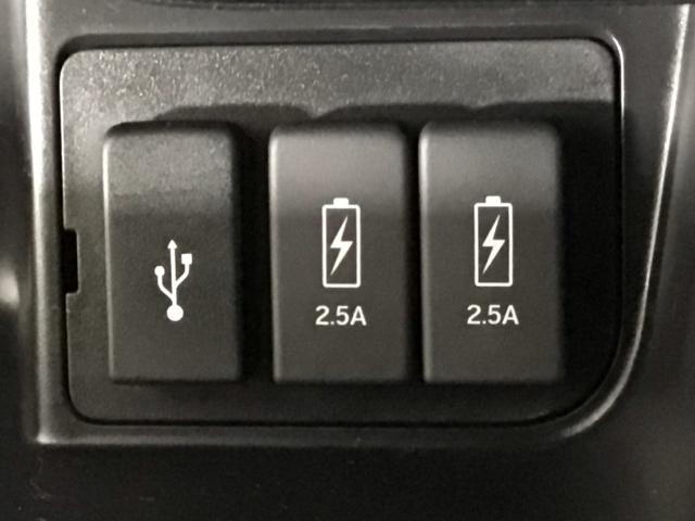 N-BOXカスタム Lターボ LED・フルセグ・メモリナビ・バックカメラ・純正AW・シートヒーター・ETC 地デジチューナー 衝突軽減ブレーキサポート LEDヘッドライ ターボエンジン PS カーテンエアバック エアバック USB(9枚目)