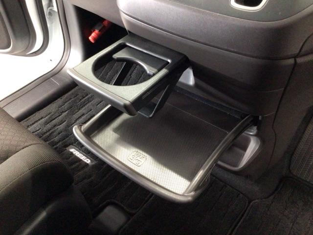 フリード Ｇ・ホンダセンシング　ＬＥＤ・フルセグ・メモリナビ・バックカメラ・社外ＡＷ・シートヒーター・ＥＴＣ　Ｆセグ　追突被害軽減ブレーキ　ｉストップ　Ｗエアバッグ　パワーウィンドウ　１オ－ナ－　アクティブクルーズコントロール（24枚目）