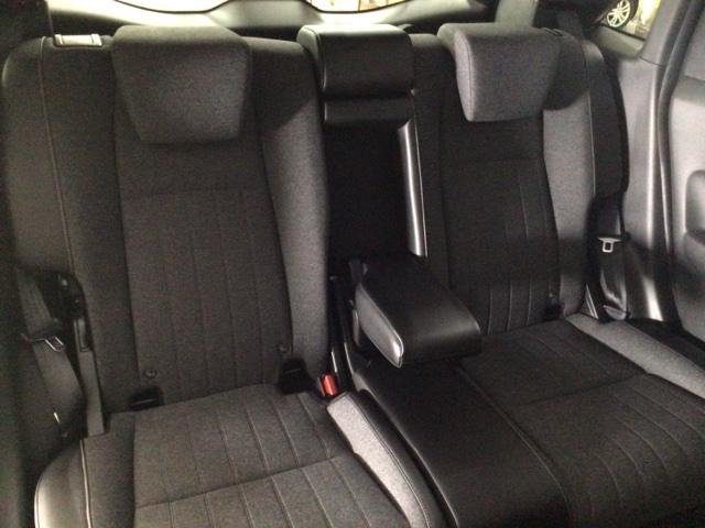 フィット ｅ：ＨＥＶホーム　レンタＵＰ・ＬＥＤ・フルセグ・メモリナビ・バックカメラ・ホンダＣＯＮＮＥＣＴ　前後誤発進抑制機能　クリソナ　助手席エアバッグ　運転席エアバッグ　ＬＥＤライト　ＵＳＢ接続　ＡＢＳ　サイドエアバッグ（14枚目）