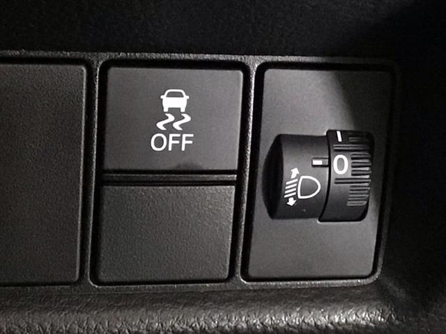 フィット ｅ：ＨＥＶホーム　レンタＵＰ・ＬＥＤ・フルセグ・メモリナビ・バックカメラ・ホンダＣＯＮＮＥＣＴ　前後誤発進抑制機能　クリソナ　助手席エアバッグ　運転席エアバッグ　ＬＥＤライト　ＵＳＢ接続　ＡＢＳ　サイドエアバッグ（35枚目）