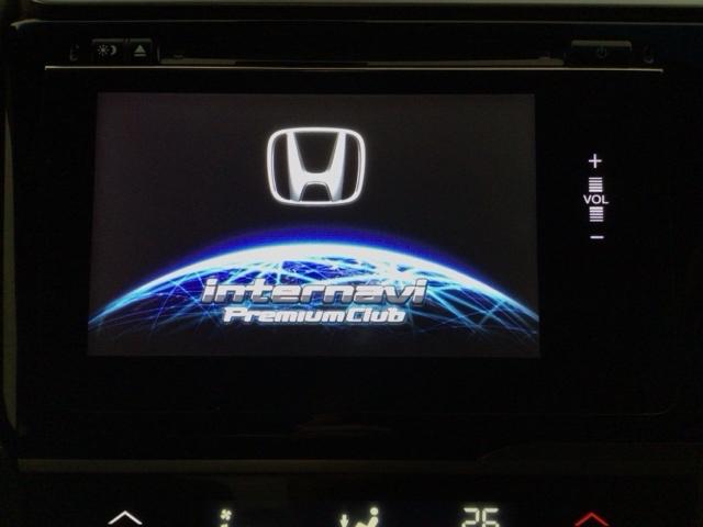 フィットハイブリッド Ｓパッケージ　ＬＥＤ・フルセグ・メモリナビ・ＤＶＤ・バックカメラ・純正ＡＷ・ＥＴＣ　サイドエアバック　リアカメラ　ＵＳＢ　ＶＳＡ　クルコン　地デジＴＶ　イモビライザー　パワーウィンドウ　スマキー　ＤＶＤ再生　ＡＡＣ（5枚目）