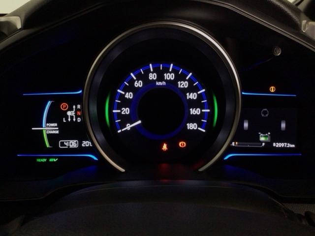 フィットハイブリッド Ｓパッケージ　ＬＥＤ・フルセグ・メモリナビ・ＤＶＤ・バックカメラ・純正ＡＷ・ＥＴＣ　サイドエアバック　リアカメラ　ＵＳＢ　ＶＳＡ　クルコン　地デジＴＶ　イモビライザー　パワーウィンドウ　スマキー　ＤＶＤ再生　ＡＡＣ（11枚目）