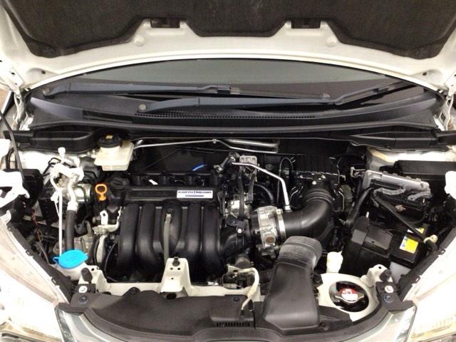 フィットハイブリッド Ｓパッケージ　ＬＥＤ・フルセグ・メモリナビ・ＤＶＤ・バックカメラ・純正ＡＷ・ＥＴＣ　サイドエアバック　リアカメラ　ＵＳＢ　ＶＳＡ　クルコン　地デジＴＶ　イモビライザー　パワーウィンドウ　スマキー　ＤＶＤ再生　ＡＡＣ（20枚目）