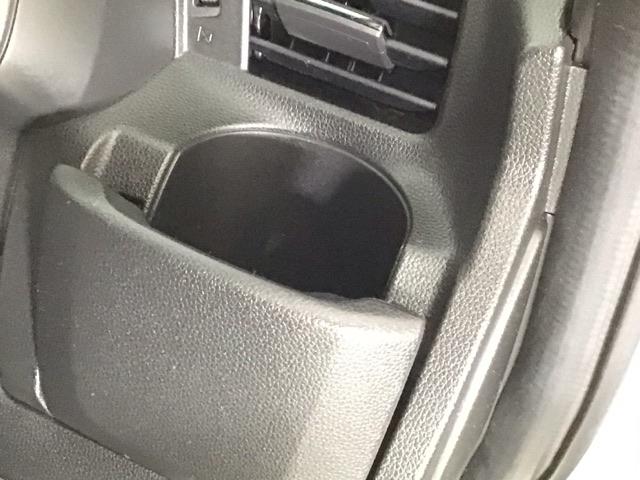 フィットハイブリッド Ｓパッケージ　ＬＥＤ・フルセグ・メモリナビ・ＤＶＤ・バックカメラ・純正ＡＷ・ＥＴＣ　サイドエアバック　リアカメラ　ＵＳＢ　ＶＳＡ　クルコン　地デジＴＶ　イモビライザー　パワーウィンドウ　スマキー　ＤＶＤ再生　ＡＡＣ（36枚目）