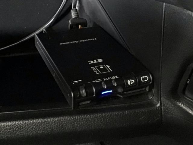 N-ONE G・Aパッケージ HID・ワンセグ・メモリナビ・DVD・バックカメラ・ECONスイッチ・ETC ベンチシート ESC Aストップ エアコン 運転席エアバッグ キーレス ABS ナビTV Sキー パワーステアリング(9枚目)