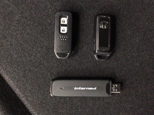 Ｎ－ＷＧＮカスタム Ｌ・ターボホンダセンシング　ＬＥＤ・フルセグ・メモリナビ・バックカメラ・シートヒーター・ＵＳＢポート・ＥＴＣ　ブレーキサポート　盗難警報装置　横滑り防止機能　サイドエアバック　クルーズＣ　クリアランスソナ　ＬＥＤヘッド　タ－ボ（29枚目）
