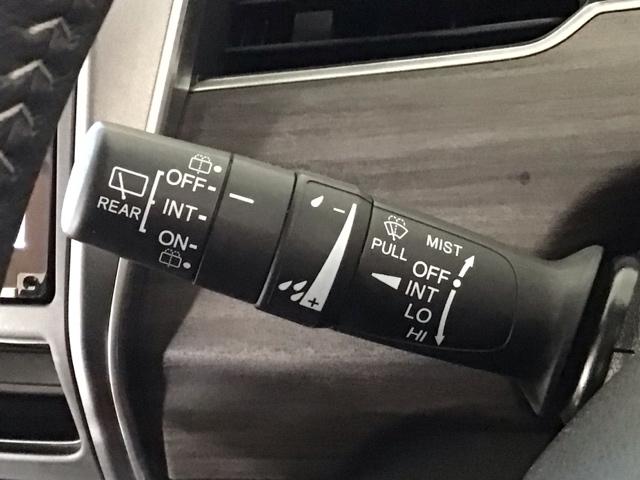 フリードハイブリッド ハイブリッド・ＥＸ　ＬＥＤ・フルセグ・メモリナビ・バックカメラ・純正ＡＷ・シートヒーター・ＥＴＣ　地デジフルセグＴＶ　シ－トヒ－タ－　リヤカメラ　ＬＥＤライト　フルオートエアコン　ＡＢＳ　ＤＶＤ再生可　ウォークスルー（17枚目）