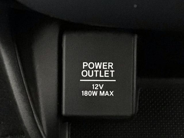 フリードハイブリッド ハイブリッド・ＥＸ　ＬＥＤ・フルセグ・メモリナビ・バックカメラ・純正ＡＷ・シートヒーター・ＥＴＣ　地デジフルセグＴＶ　シ－トヒ－タ－　リヤカメラ　ＬＥＤライト　フルオートエアコン　ＡＢＳ　ＤＶＤ再生可　ウォークスルー（21枚目）