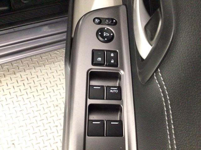 フリードハイブリッド ハイブリッド・ＥＸ　ＬＥＤ・フルセグ・メモリナビ・バックカメラ・純正ＡＷ・シートヒーター・ＥＴＣ　地デジフルセグＴＶ　シ－トヒ－タ－　リヤカメラ　ＬＥＤライト　フルオートエアコン　ＡＢＳ　ＤＶＤ再生可　ウォークスルー（31枚目）