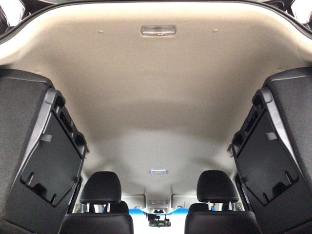 フリードハイブリッド ハイブリッド・ＥＸ　ＬＥＤ・フルセグ・メモリナビ・バックカメラ・純正ＡＷ・シートヒーター・ＥＴＣ　地デジフルセグＴＶ　シ－トヒ－タ－　リヤカメラ　ＬＥＤライト　フルオートエアコン　ＡＢＳ　ＤＶＤ再生可　ウォークスルー（43枚目）