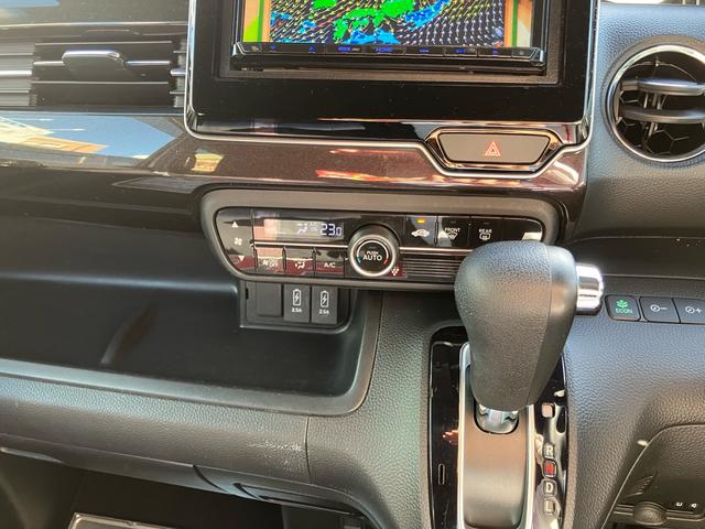 Ｎ－ＢＯＸカスタム Ｇ・Ｌホンダセンシング　ナビＴＶ　バックカメラ　衝突被害軽減システム　アイドリングストップ　ＥＴＣ　スマートキー　プッシュスタート　Ｂｌｕｅｔｏｏｔｈ接続　ベンチシート　ＬＥＤヘッドライト　盗難防止装置　ＡＢＳ　エアバッグ（12枚目）