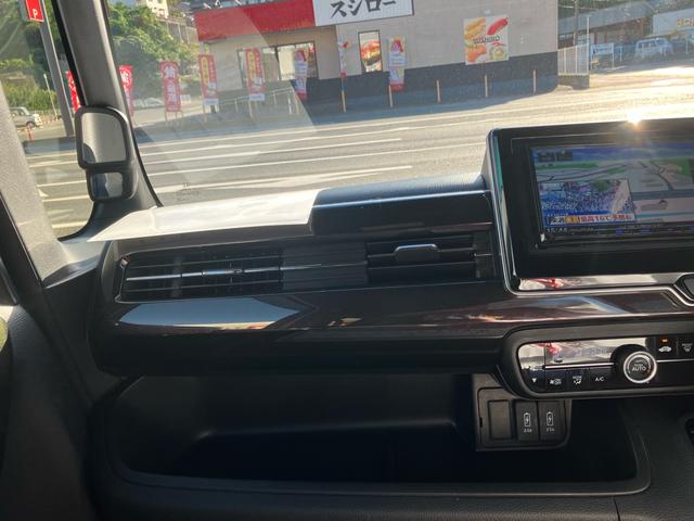 Ｎ－ＢＯＸカスタム Ｇ・Ｌホンダセンシング　ナビＴＶ　バックカメラ　衝突被害軽減システム　アイドリングストップ　ＥＴＣ　スマートキー　プッシュスタート　Ｂｌｕｅｔｏｏｔｈ接続　ベンチシート　ＬＥＤヘッドライト　盗難防止装置　ＡＢＳ　エアバッグ（16枚目）