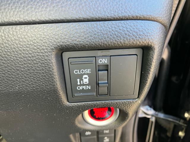 N-BOXカスタム G・Lホンダセンシング ナビTV バックカメラ Bluetooth接続 ドライブレコーダー 衝突被害軽減システム アイドリングストップ クルーズコントロール 横滑り防止装置 盗難防止装置 ベンチシート アルミホイール ETC(16枚目)