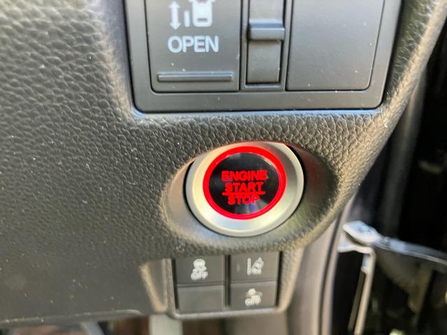 N-BOXカスタム G・Lホンダセンシング ナビTV バックカメラ Bluetooth接続 ドライブレコーダー 衝突被害軽減システム アイドリングストップ クルーズコントロール 横滑り防止装置 盗難防止装置 ベンチシート アルミホイール ETC(18枚目)