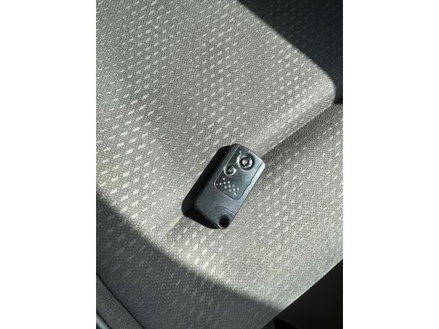ゼスト Ｄ　スマートキー　ミラーヒーター　マット　バイザー　４ＷＤ（34枚目）