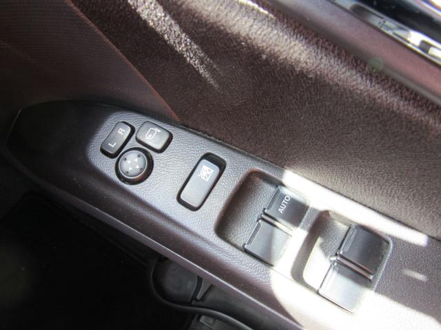 ソリオ S 4WD/社外SDナビ/Bluetooth/地デジTV/バックカメラ/ETC/ドラレコ/両側パワースライドドア/HID/スマートキー/シートヒーター/オートライト/修復歴無(31枚目)