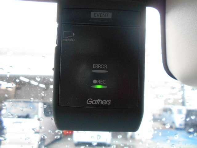 G 純正ナビVXM-214VFi装着車 パワーウィンドウ パーキングセンサー 横滑り防止システム 衝突軽減装置 LEDライト ABS オートエアコン シートヒーター キーフリー クルコン スマキー PS(4枚目)