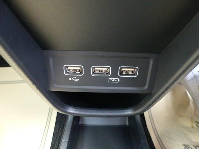 Ｎ－ＯＮＥ オリジナルスタイルプラスアーバン　ＶＸＭ－２４５ＺＦＥｉ、ドライブレコーダー前後、プライムスムースフロントシート、シートヒーター、１４インチスチールホイール＋カラードディッシュホイール　Ａクルーズ　衝突被害軽減ブレーキ　横滑り防止装置（17枚目）