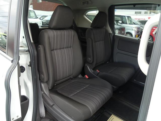 フリードハイブリッド ハイブリッド・Ｇホンダセンシング　ｃａｒｒｏｚｚｅｒｉａナビ、社外ドライブレコーダー前、ナビスペシャルパッケージ、ＥＴＣ、ＬＥＤヘッドライト＋アクティブコーナリングライト、オートリトラミラー、Ｃパッケージ、コンフォートビューパッケージ（7枚目）