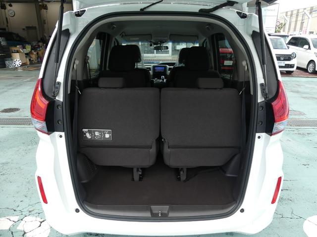 フリードハイブリッド ハイブリッド・Ｇホンダセンシング　ｃａｒｒｏｚｚｅｒｉａナビ、社外ドライブレコーダー前、ナビスペシャルパッケージ、ＥＴＣ、ＬＥＤヘッドライト＋アクティブコーナリングライト、オートリトラミラー、Ｃパッケージ、コンフォートビューパッケージ（9枚目）