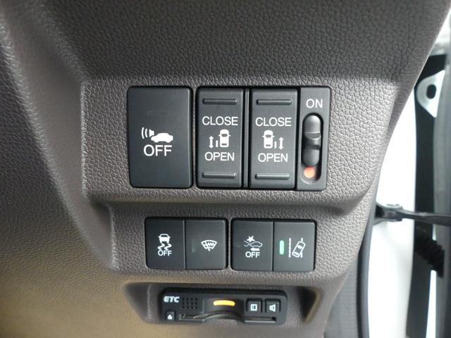 フリードハイブリッド ハイブリッド・Ｇホンダセンシング　ｃａｒｒｏｚｚｅｒｉａナビ、社外ドライブレコーダー前、ナビスペシャルパッケージ、ＥＴＣ、ＬＥＤヘッドライト＋アクティブコーナリングライト、オートリトラミラー、Ｃパッケージ、コンフォートビューパッケージ（16枚目）