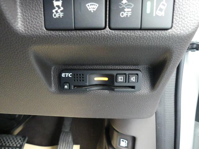 フリードハイブリッド ハイブリッド・Ｇホンダセンシング　ｃａｒｒｏｚｚｅｒｉａナビ、社外ドライブレコーダー前、ナビスペシャルパッケージ、ＥＴＣ、ＬＥＤヘッドライト＋アクティブコーナリングライト、オートリトラミラー、Ｃパッケージ、コンフォートビューパッケージ（17枚目）