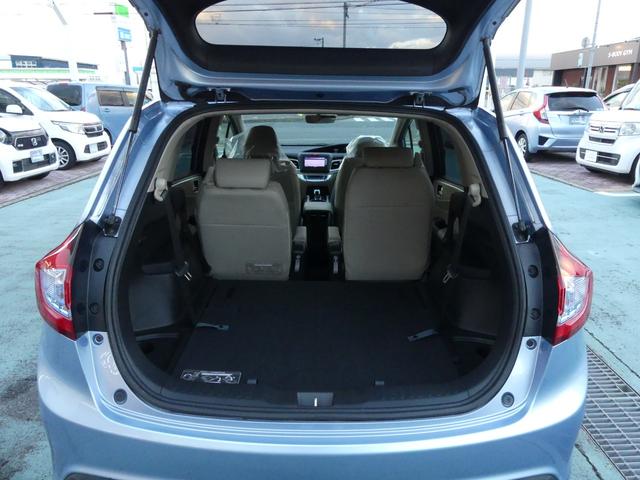 ３列目シートを収納すると、広大なラゲッジスペースが生まれます！
