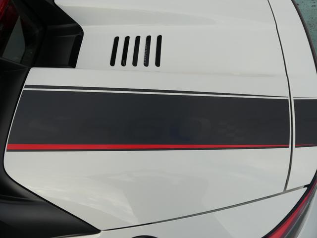 Ｓ６６０ α　デカールステッカー、ロールトップ、フューエルリッドブラック　記録簿あり　サイドエアバック　イモビライザー　ＵＳＢ接続　ＬＥＤランプ　スマートキー＆プッシュスタート　オートクルーズコントロール　ＶＳＡ（6枚目）