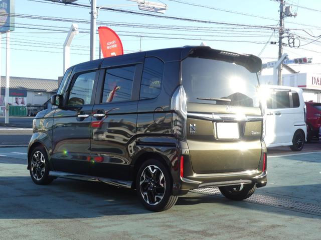 Ｎ－ＢＯＸカスタム Ｇ・Ｌターボホンダセンシング　ＶＸＵ－１８５ＮＢｉ、ナビスペシャルパッケージ、ＥＴＣ、オートリトラミラー、アレルクリーンプラスシート、リア両側パワースライドドア、サイドエアバック・サイドカーテンエアバック、１５インチアルミホイール（24枚目）