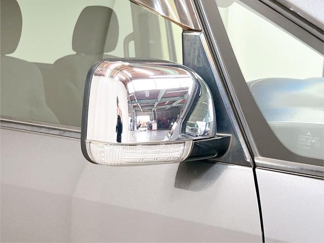 デリカD:5 D プレミアム 4WD 両側パワースライドドア シートヒーター クルーズコントロール 後席モニター バックカメラ ナビ Bluetooth フルセグ HIDヘッドライト オートライト パドルシフト 電格ミラー ETC(29枚目)