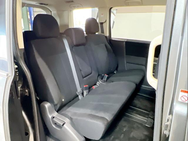 デリカD:5 D プレミアム 4WD 両側パワースライドドア シートヒーター クルーズコントロール 後席モニター バックカメラ ナビ Bluetooth フルセグ HIDヘッドライト オートライト パドルシフト 電格ミラー ETC(69枚目)