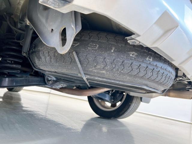 デリカD:5 D プレミアム 4WD 両側パワースライドドア シートヒーター クルーズコントロール 後席モニター バックカメラ ナビ Bluetooth フルセグ HIDヘッドライト オートライト パドルシフト 電格ミラー ETC(78枚目)