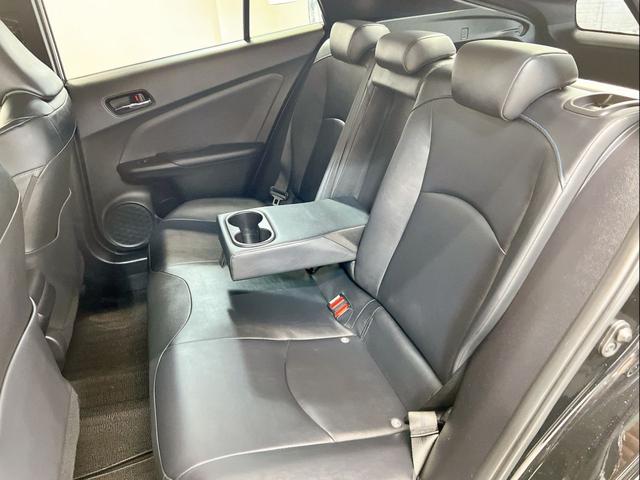 プリウス Aツーリングセレクション モデリスタフルエアロ 17インチアルミ ナビ フルセグ Bluetooth バックカメラ ドライブレコーダー プリクラッシュセーフティ レーンディパーチャーアラート クルーズコントロール シートヒータ(70枚目)