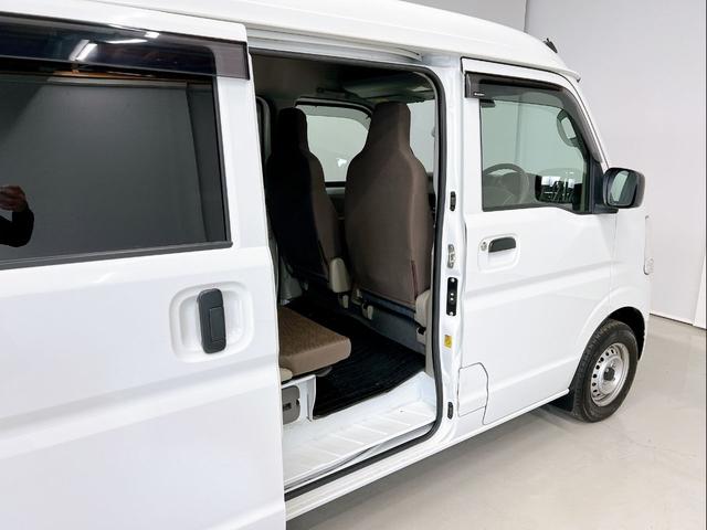 エブリイ PA ハイルーフ 4WD 両側スライドドア ドライブレコーダー ナビ フルセグ Bluetooth オートライト ETC 横滑り防止装置 衝突安全ボディ 5速MT 頸部衝撃緩和ヘッドレスト ワンオーナー(38枚目)