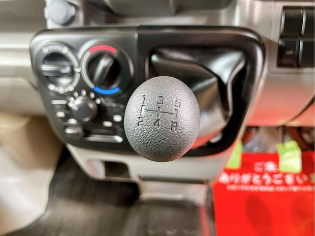 エブリイ PA ハイルーフ 4WD 両側スライドドア ドライブレコーダー ナビ フルセグ Bluetooth オートライト ETC 横滑り防止装置 衝突安全ボディ 5速MT 頸部衝撃緩和ヘッドレスト ワンオーナー(59枚目)